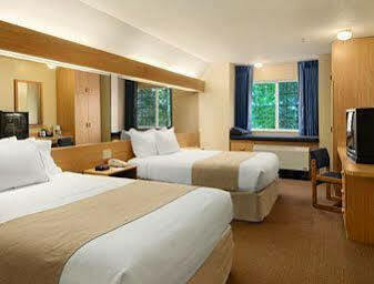 Baymont Inn & Suites By Wyndham Anchorage Airport Екстериор снимка